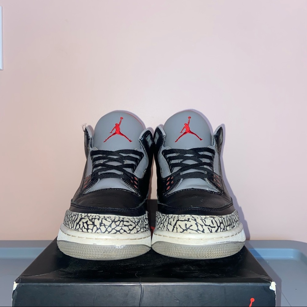 2011 Black Friday Air Jordan 3 “Black Cement”